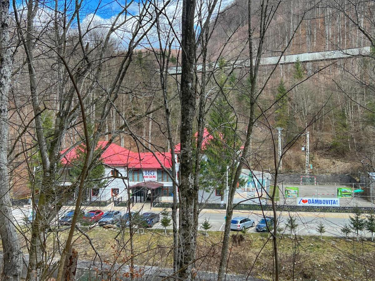 Hotel Gâlma Moroeni Buitenkant foto