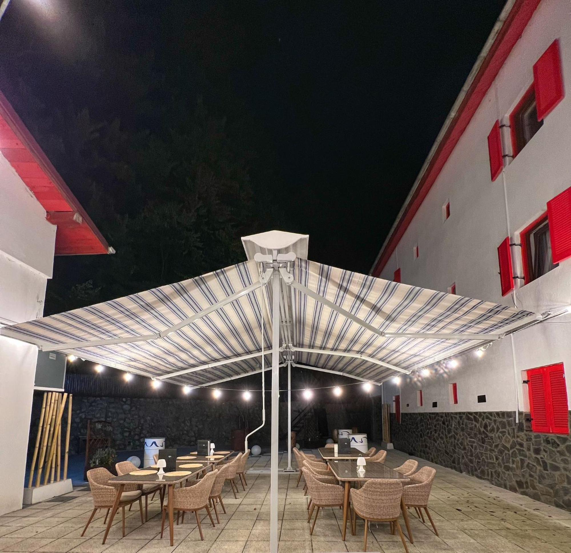 Hotel Gâlma Moroeni Buitenkant foto